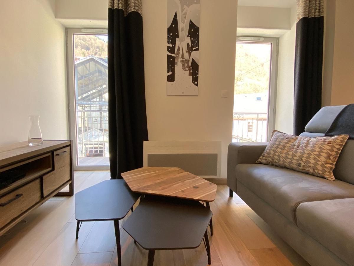Appartement Plein Centre, T3 5p Totalement Rénové 55m2. Wifi *